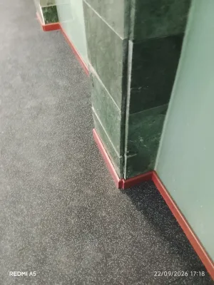 Instalación de suelo de madera natural en Alcorcón