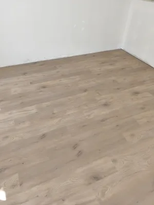Instalación de tarima flotante clic en Barcelona