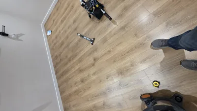 Instalación de suelo de madera natural en Valencia