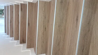 Instalación de suelo de madera natural en Mislata