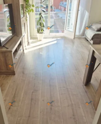 Instalación de suelo de madera natural en Terrassa