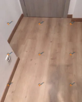 Instalación de suelo de madera natural en Terrassa